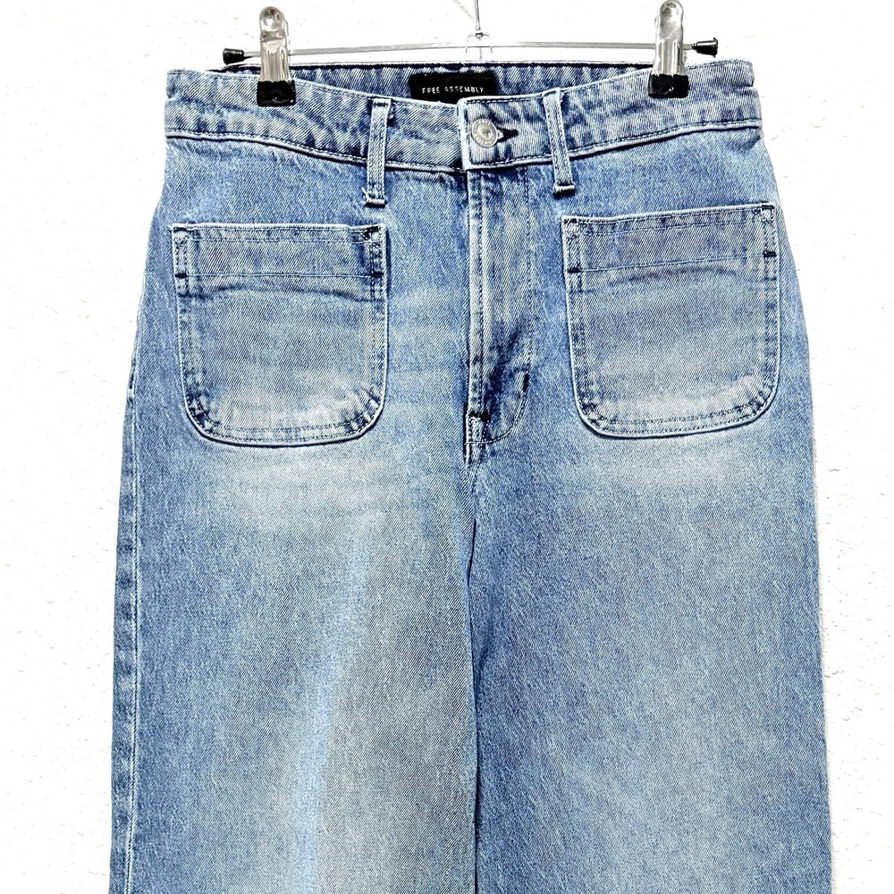 Free Assembly High Rise Wide Legs Jean 4 - Picture 5 of 10